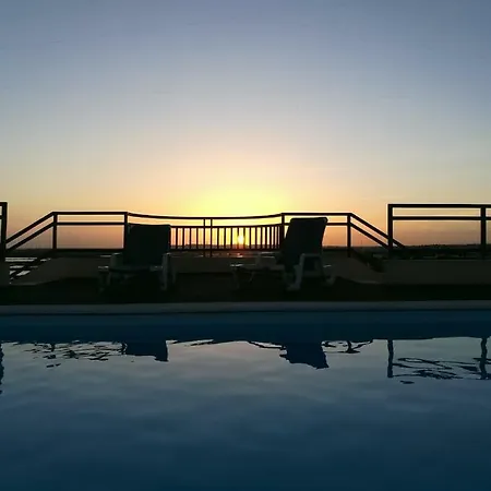 Apartment House - Pool On Rooftop *